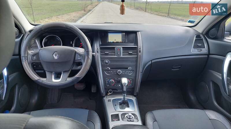 Седан Renault Latitude 2011 в Виннице