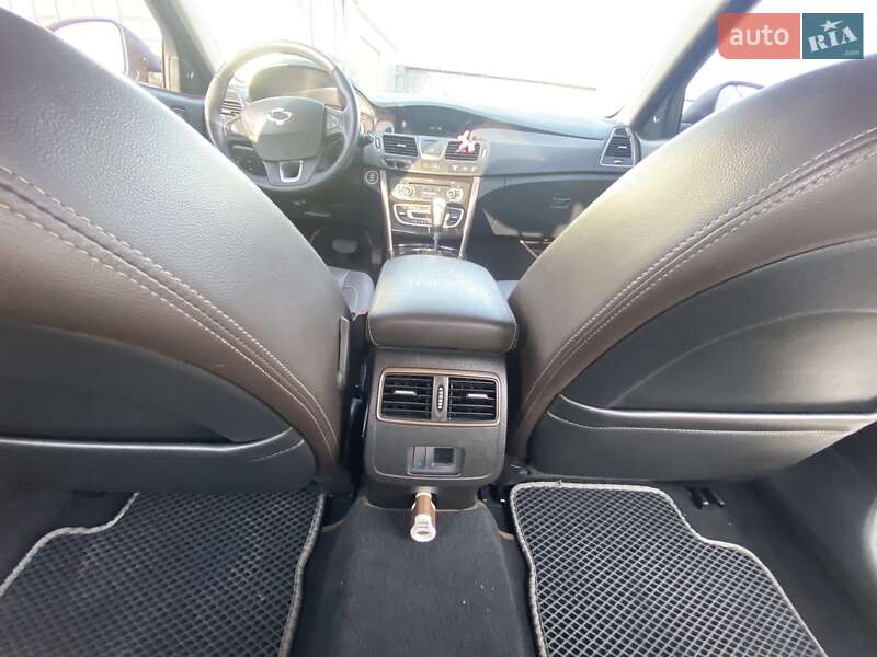 Седан Renault Latitude 2015 в Житомире