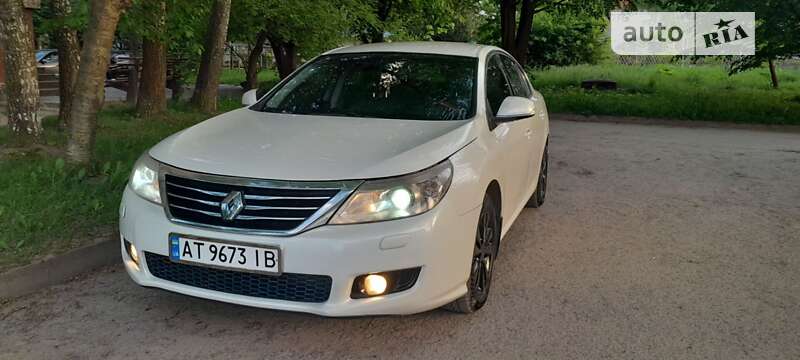 Седан Renault Latitude 2012 в Богородчанах