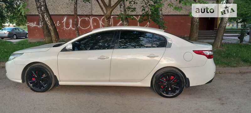 Седан Renault Latitude 2012 в Богородчанах