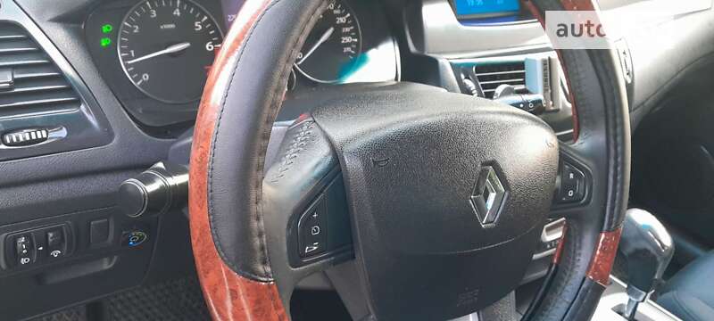 Седан Renault Latitude 2012 в Богородчанах