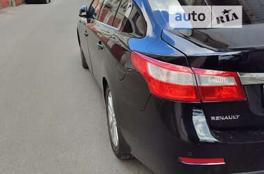 Седан Renault Latitude 2012 в Киеве