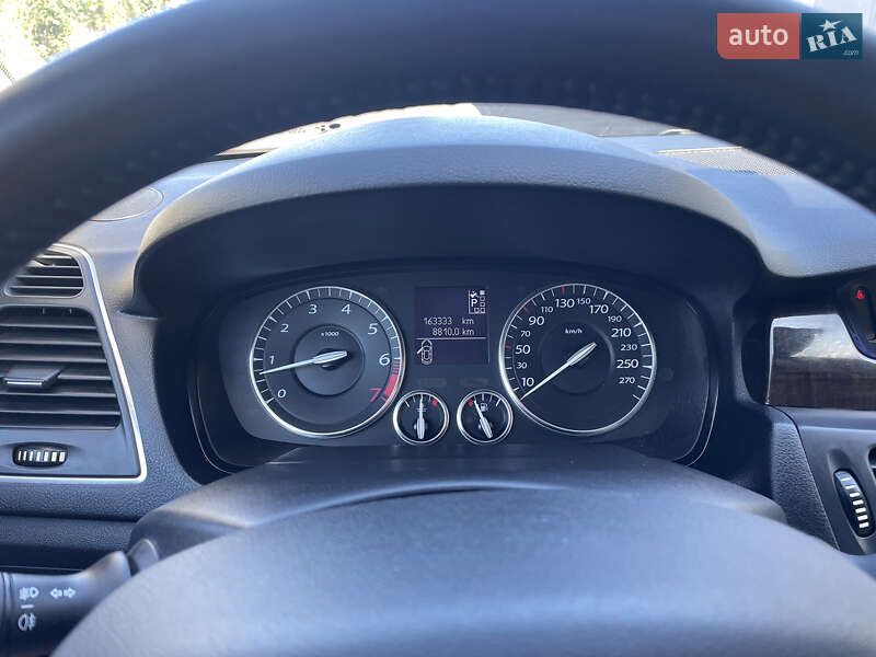 Седан Renault Latitude 2013 в Києві