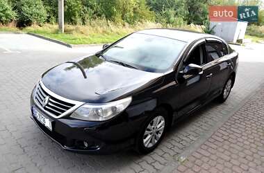 Седан Renault Latitude 2010 в 