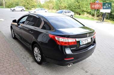 Седан Renault Latitude 2010 в 
