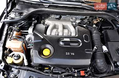Седан Renault Latitude 2010 в 