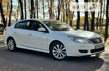 Седан Renault Latitude 2011 в Охтирці