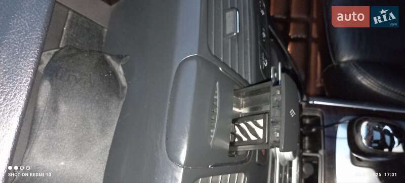 Седан Renault Latitude 2010 в Вишневом