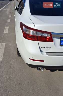 Седан Renault Latitude 2013 в Миколаєві