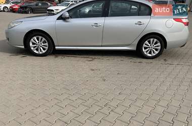 Седан Renault Latitude 2012 в Києві