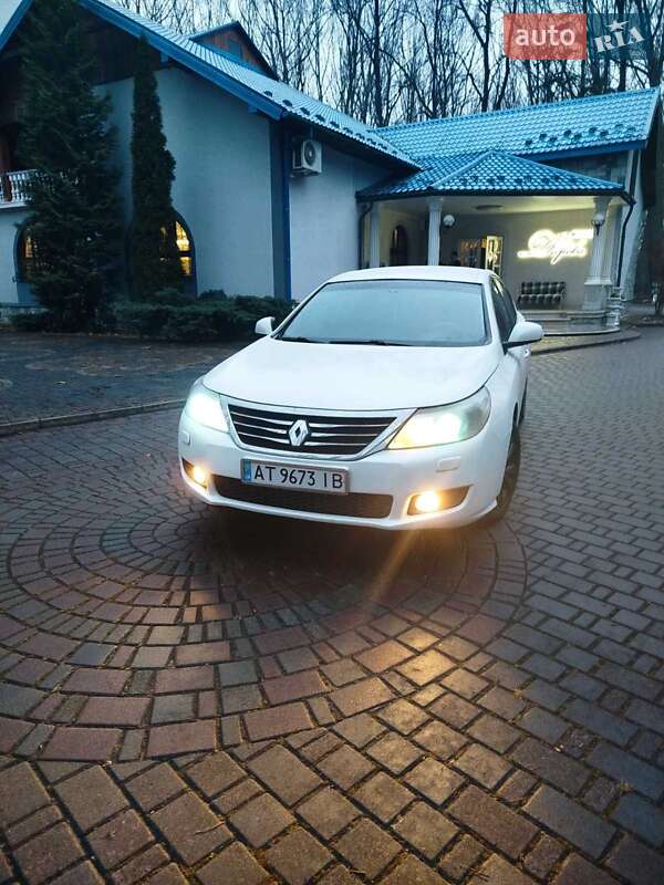 Седан Renault Latitude 2012 в Богородчанах