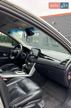 Седан Renault Latitude 2010 в 