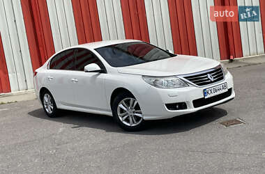 Седан Renault Latitude 2011 в Харкові