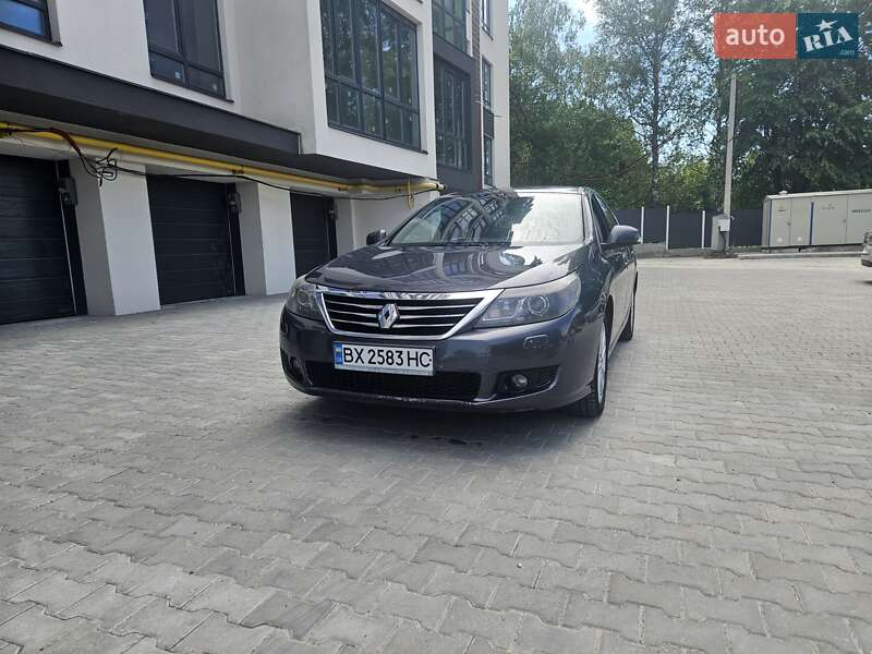Седан Renault Latitude 2011 в Хмельницком