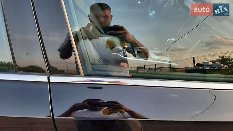 Седан Renault Latitude 2011 в Борисполе