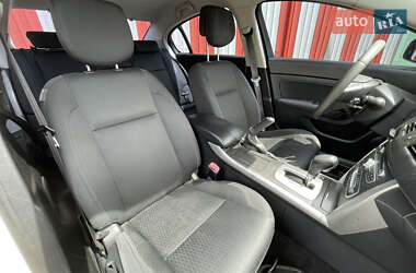 Седан Renault Latitude 2011 в 