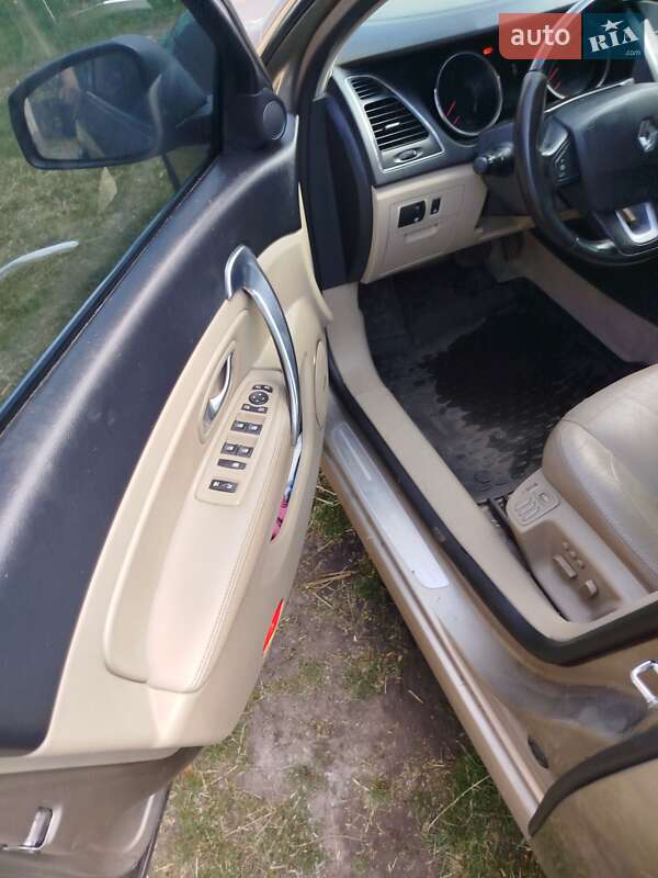 Седан Renault Latitude 2011 в Львове