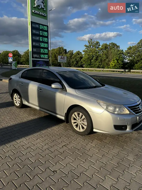 Renault Latitude 2011 VIN VF1ABL21AUC250735 фото оголошення 7 з 41