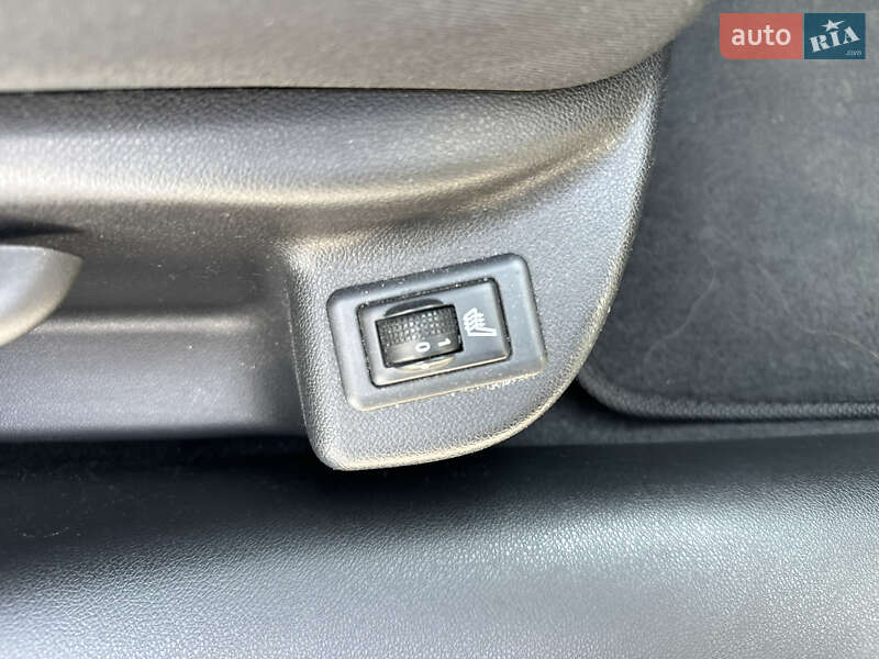 Седан Renault Latitude 2011 в Львові