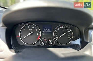 Седан Renault Latitude 2011 в 
