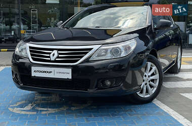 Седан Renault Latitude 2011 в 