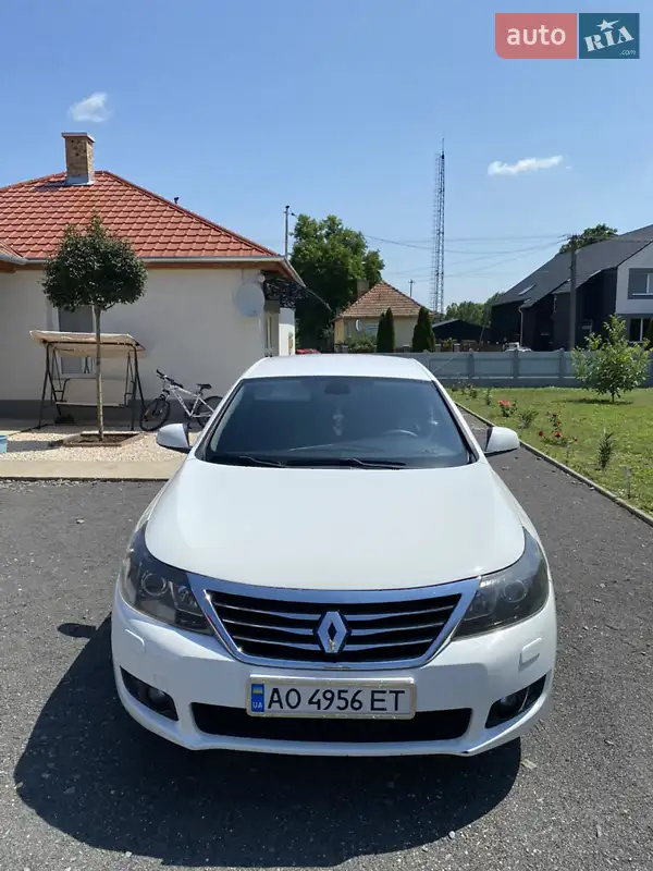 Renault Latitude