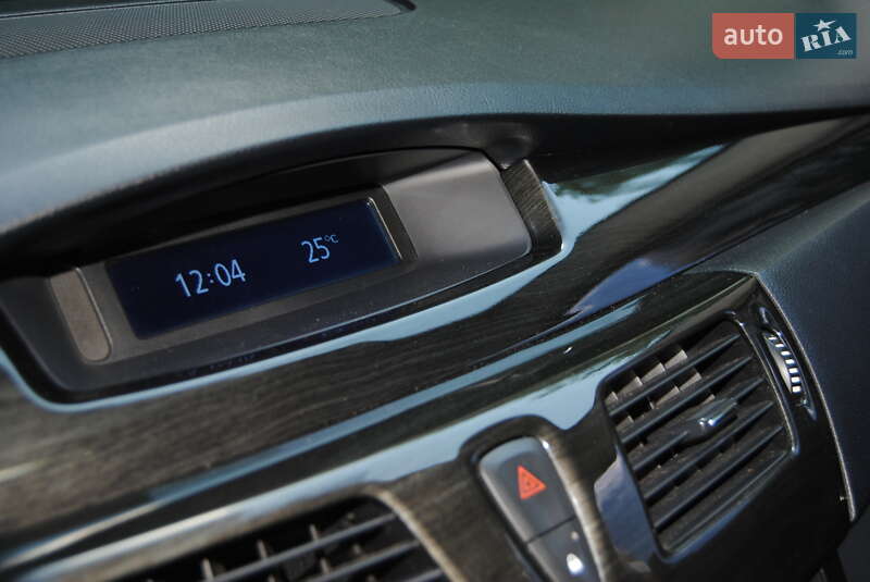 Седан Renault Latitude 2012 в Хмельницком