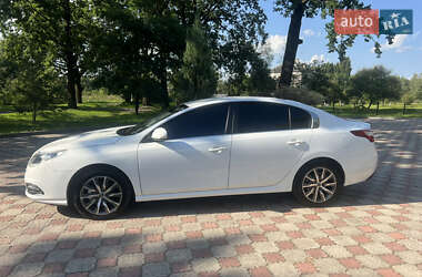 Седан Renault Latitude 2018 в 