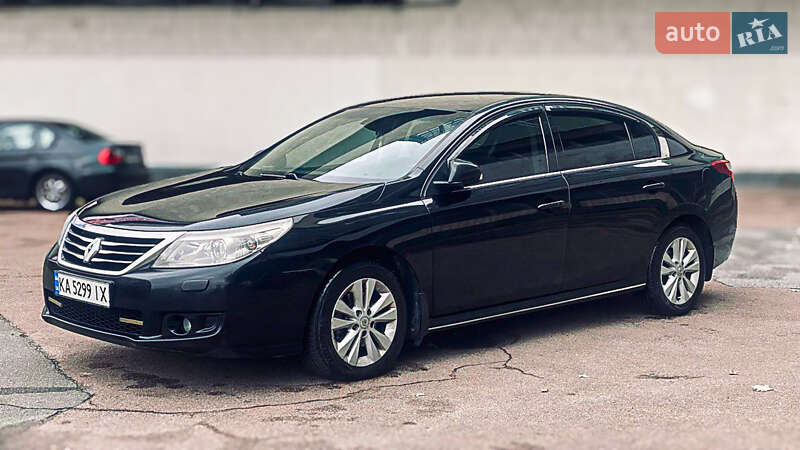 Седан Renault Latitude 2011 в Киеве