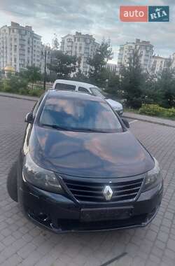 Седан Renault Latitude 2011 в 