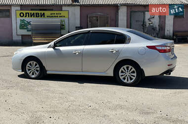 Седан Renault Latitude 2010 в 