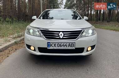 Седан Renault Latitude 2011 в 