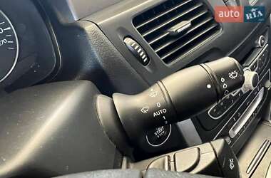 Седан Renault Latitude 2011 в 