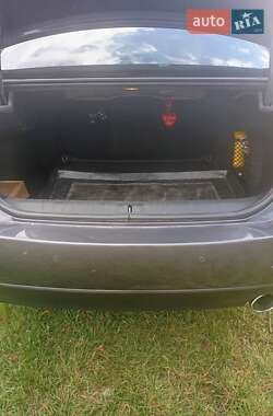 Седан Renault Latitude 2011 в 