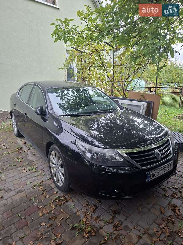 Седан Renault Latitude 2010 в Ровно