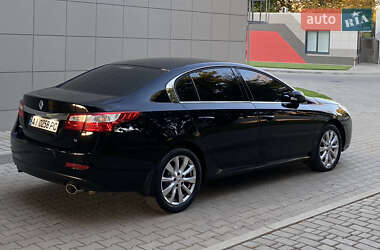 Седан Renault Latitude 2012 в 
