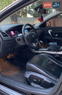 Седан Renault Latitude 2012 в 