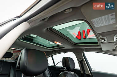 Седан Renault Latitude 2012 в 