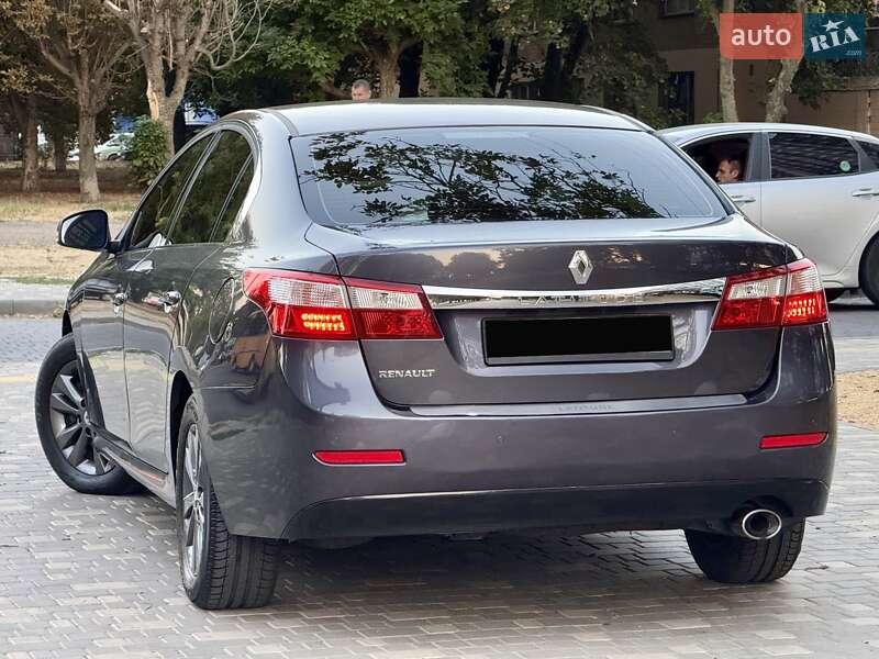 Седан Renault Latitude 2011 в Одесі