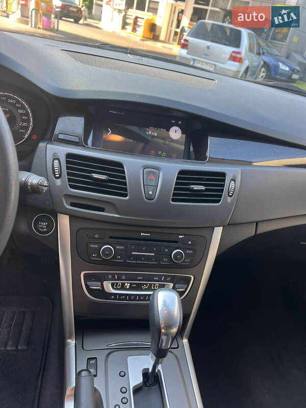 Седан Renault Latitude 2018 в Житомире