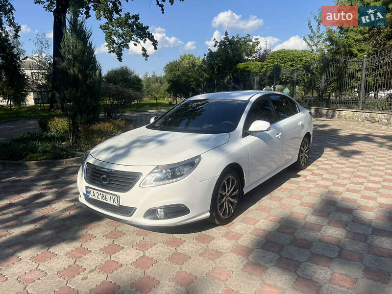 Седан Renault Latitude 2018 в Житомире