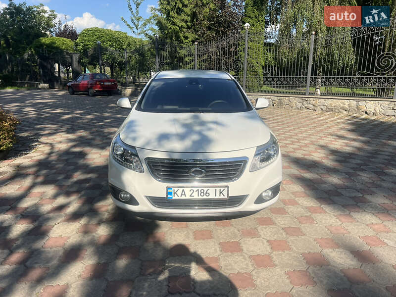 Седан Renault Latitude 2018 в Житомире