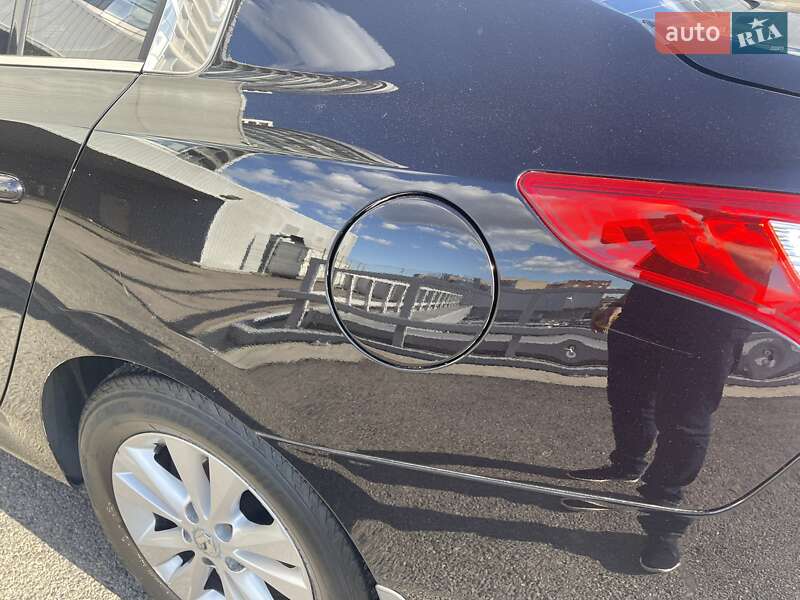 Седан Renault Latitude 2011 в Дніпрі