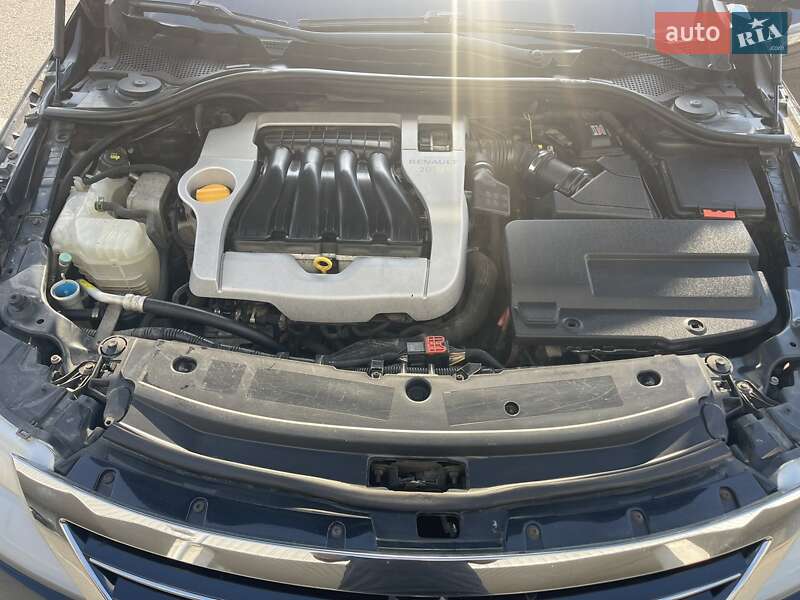 Седан Renault Latitude 2011 в Дніпрі