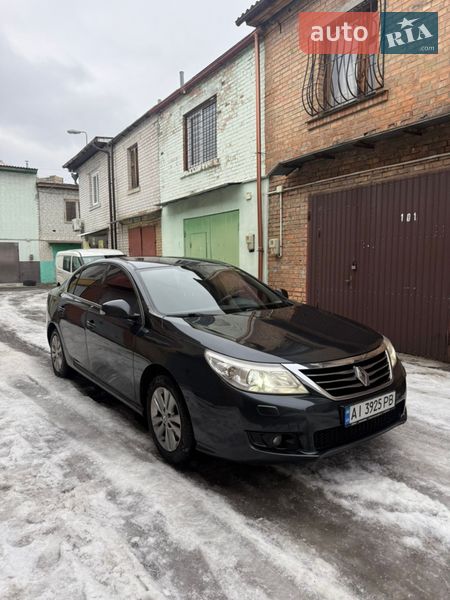 Седан Renault Latitude 2012 в Киеве