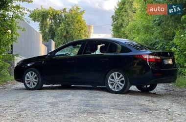 Седан Renault Latitude 2011 в Тернополе