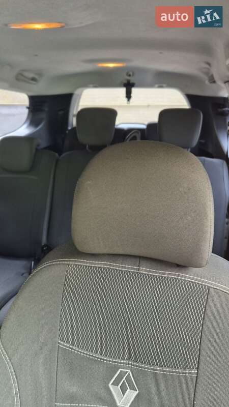 Минивэн Renault Lodgy 2015 в Ужгороде фото 9 Минивэн Renault Lodgy 2015 в Ужгороде