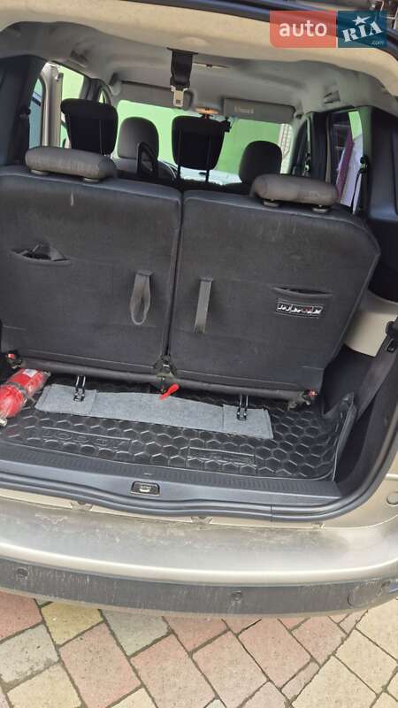 Минивэн Renault Lodgy 2015 в Ужгороде фото 12 Минивэн Renault Lodgy 2015 в Ужгороде