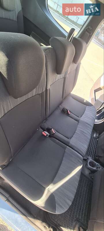 Мінівен Renault Lodgy 2014 в Львові фото 10 Мінівен Renault Lodgy 2014 в Львові