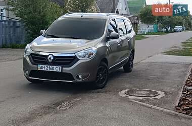 Минивэн Renault Lodgy 2015 в 